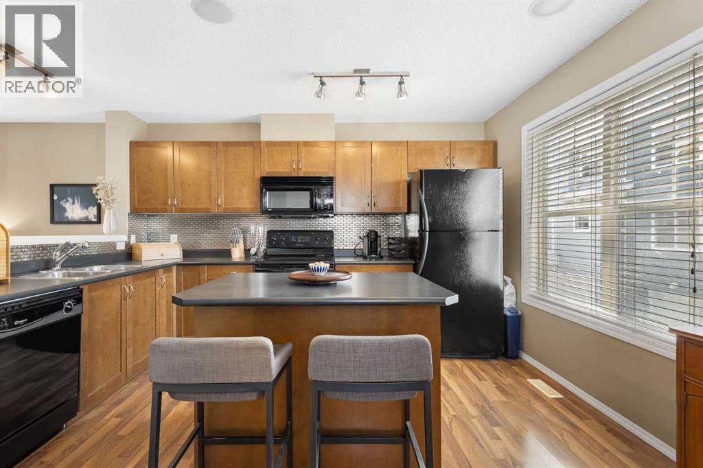 241 Elgin Gardens SE — photo 9