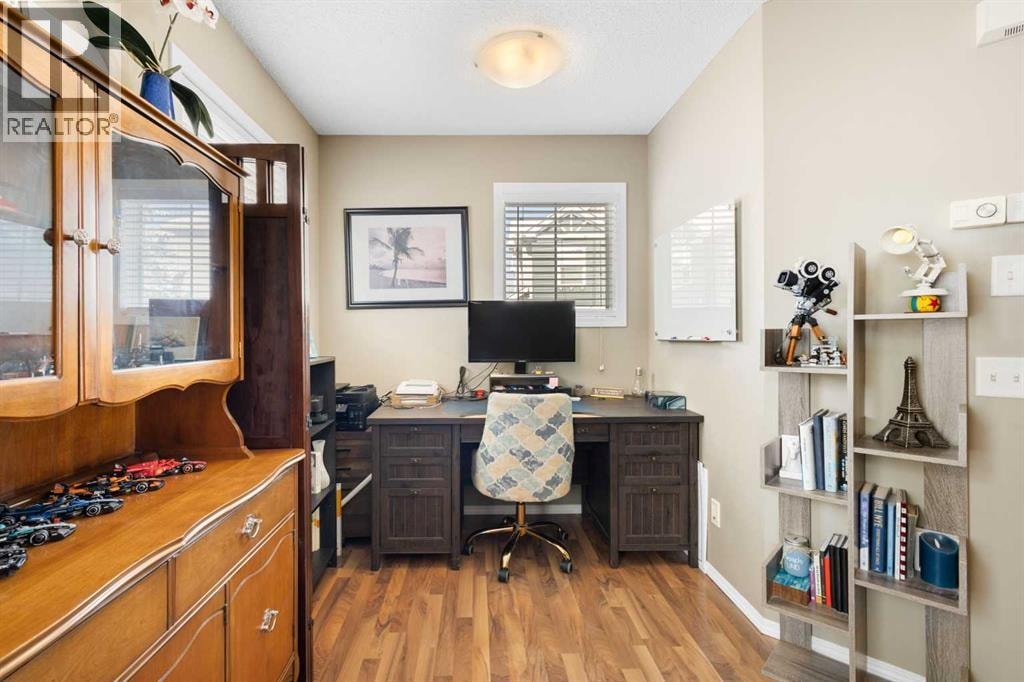 241 Elgin Gardens SE — photo 13