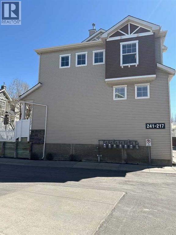 241 Elgin Gardens SE — photo 28