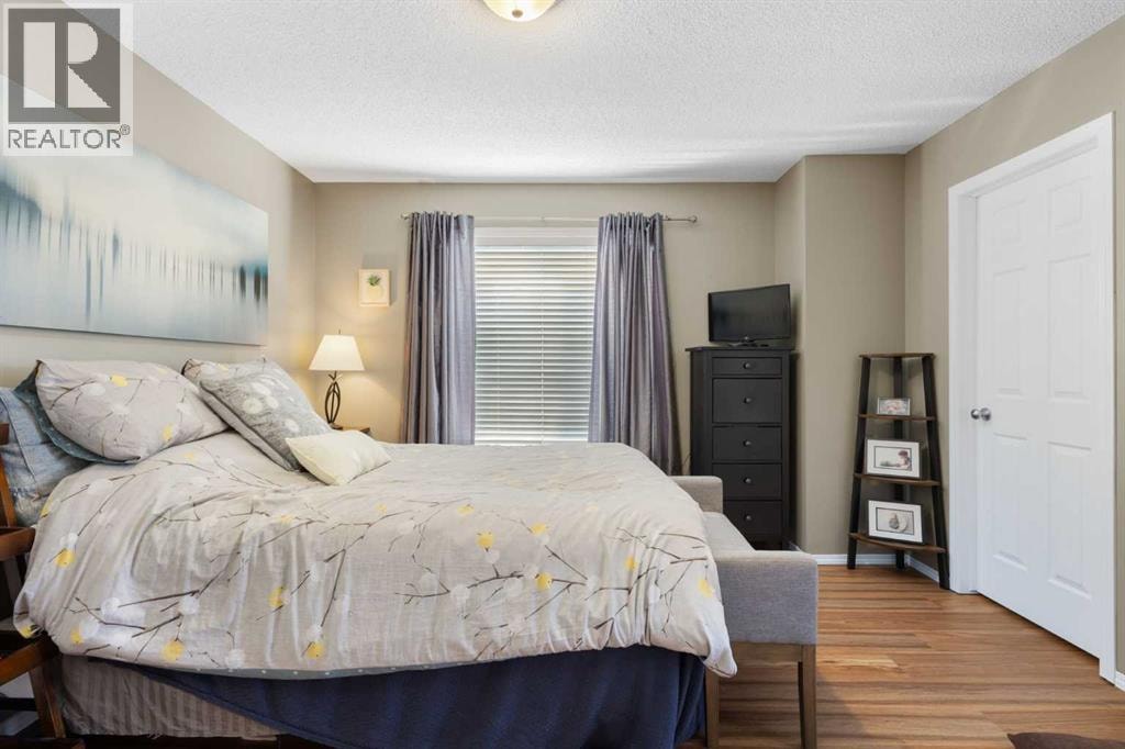 241 Elgin Gardens SE — photo 18