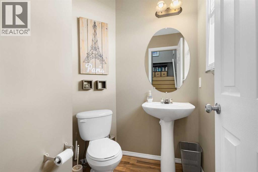 241 Elgin Gardens SE — photo 14