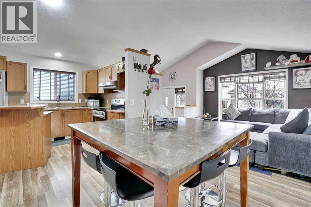 4 Martin crossing Bay NE — photo 12