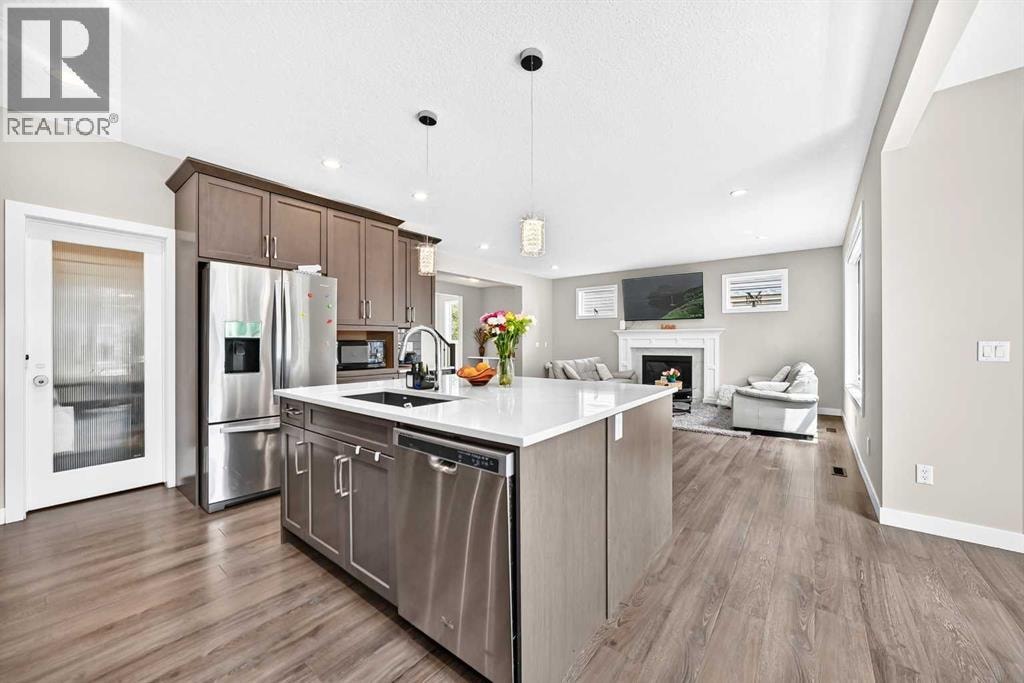 133 Baywater Way SW — photo 10