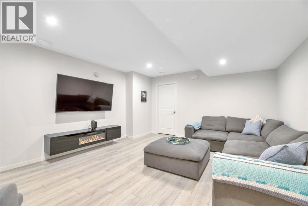 836 Seton Circle SE — photo 29