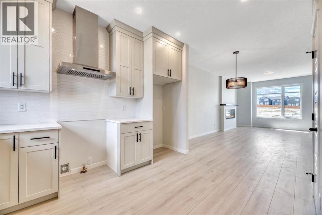 28 Mitchell Way NW — photo 17