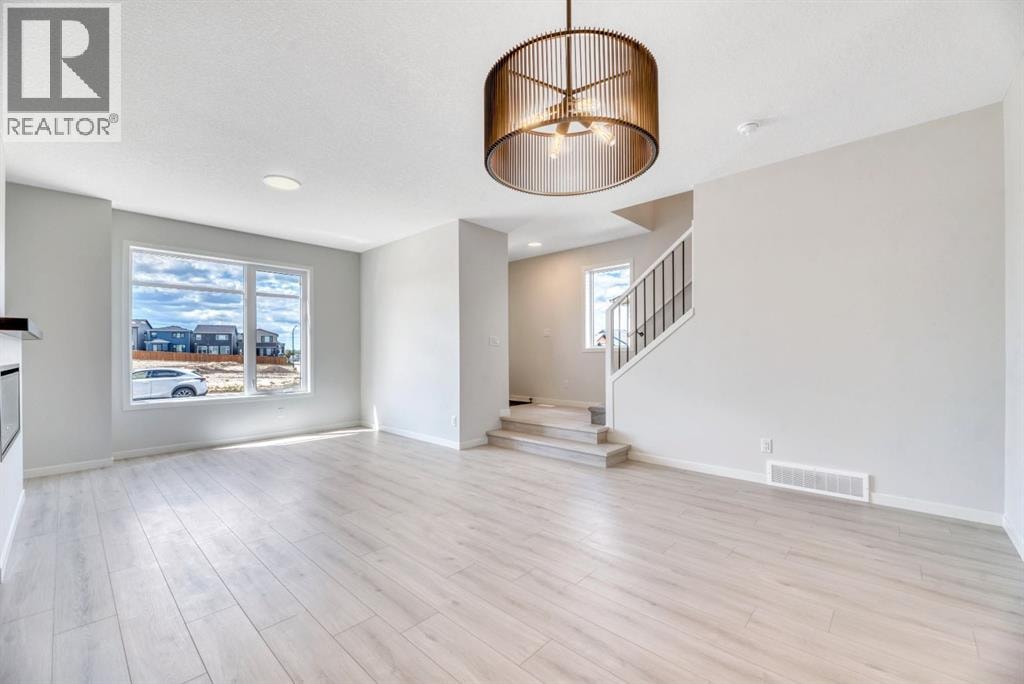 28 Mitchell Way NW — photo 11