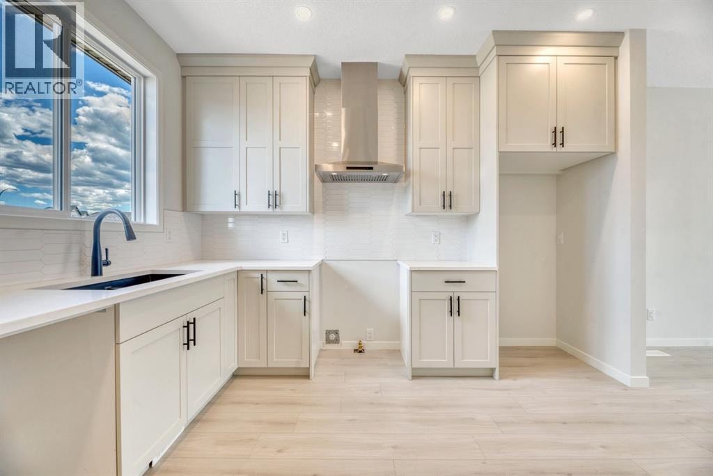 28 Mitchell Way NW — photo 18