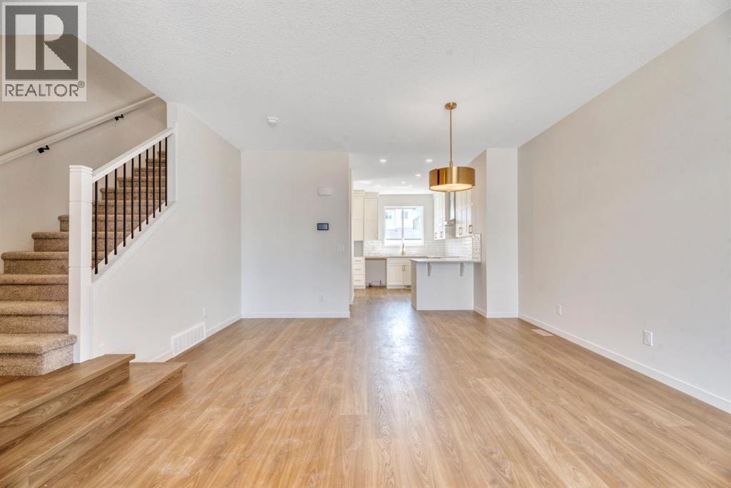 244 Marmot Grove NW — photo 9