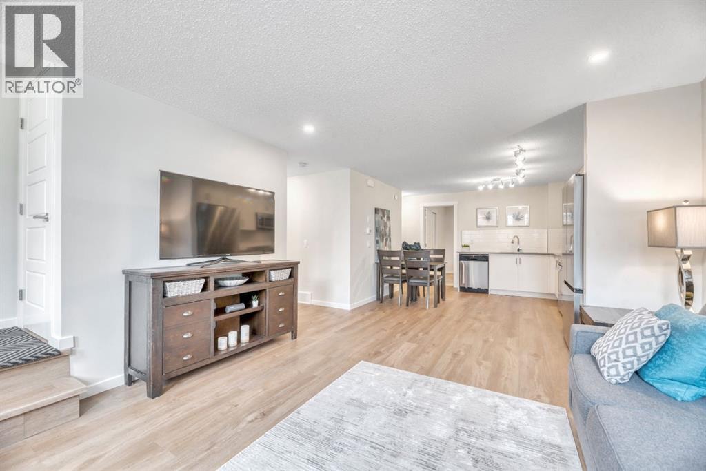 314 Cranbrook Square SE — photo 8
