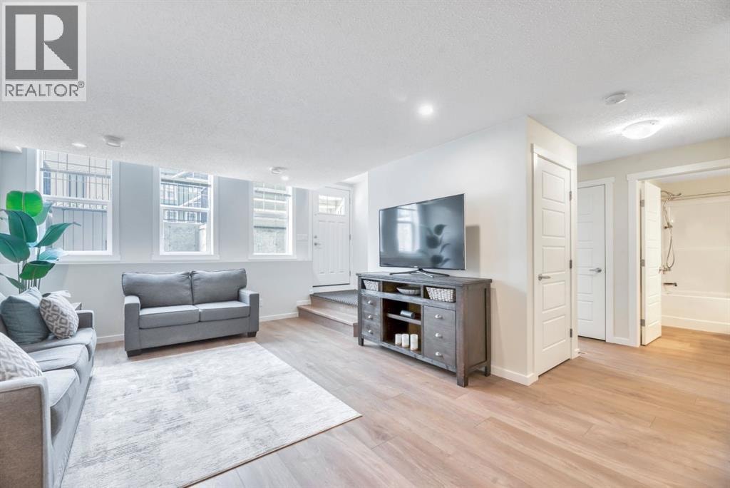 314 Cranbrook Square SE — photo 4