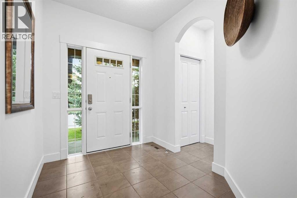 114 Cougarstone Crescent SW — photo 11