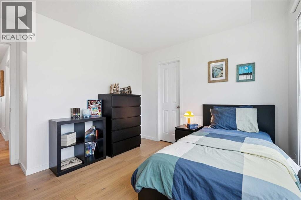 114 Cougarstone Crescent SW — photo 30