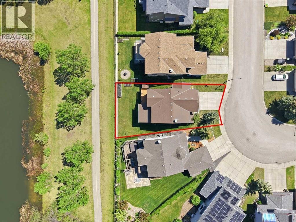 114 Cougarstone Crescent SW — photo 50