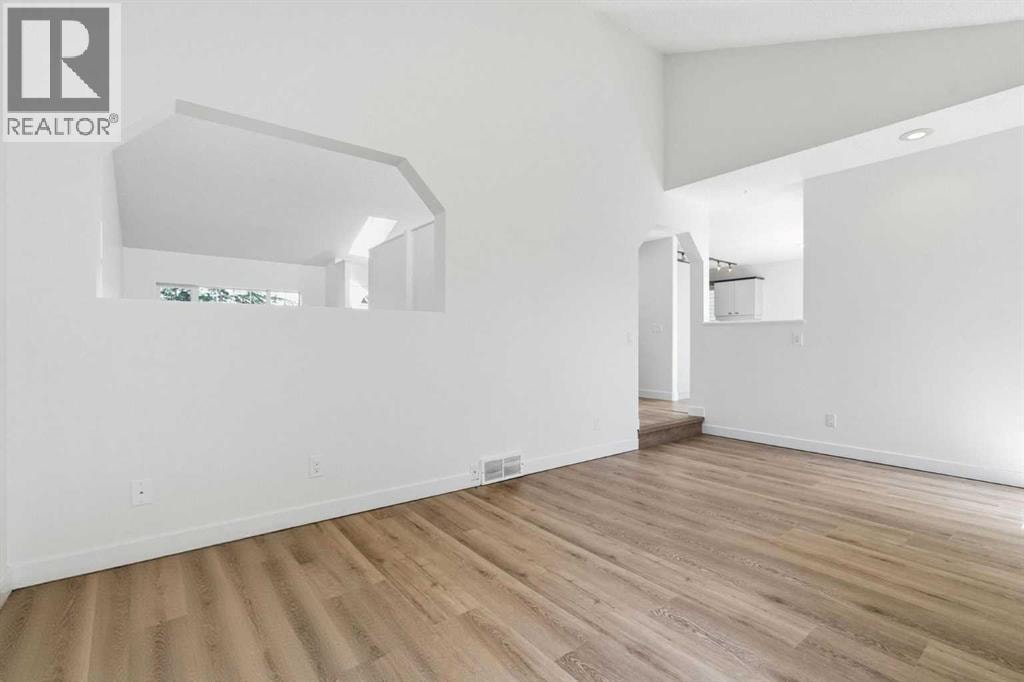 142 Elizabeth Way SE — photo 7