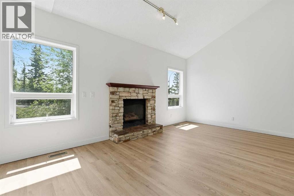 142 Elizabeth Way SE — photo 12