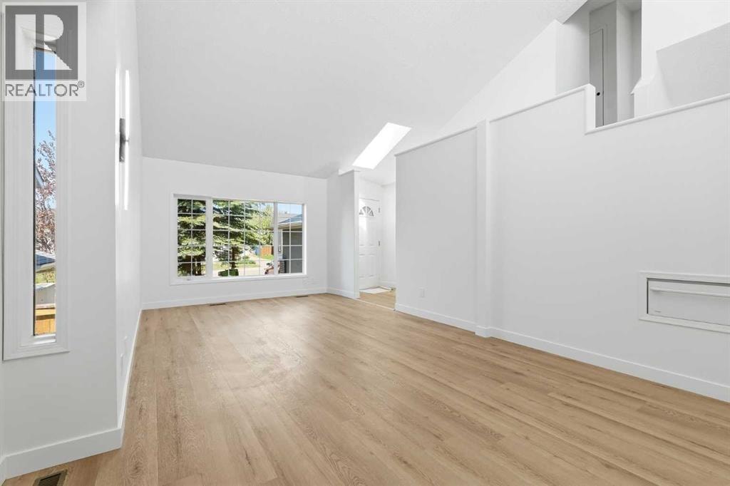 142 Elizabeth Way SE — photo 9