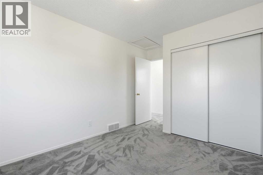 142 Elizabeth Way SE — photo 21
