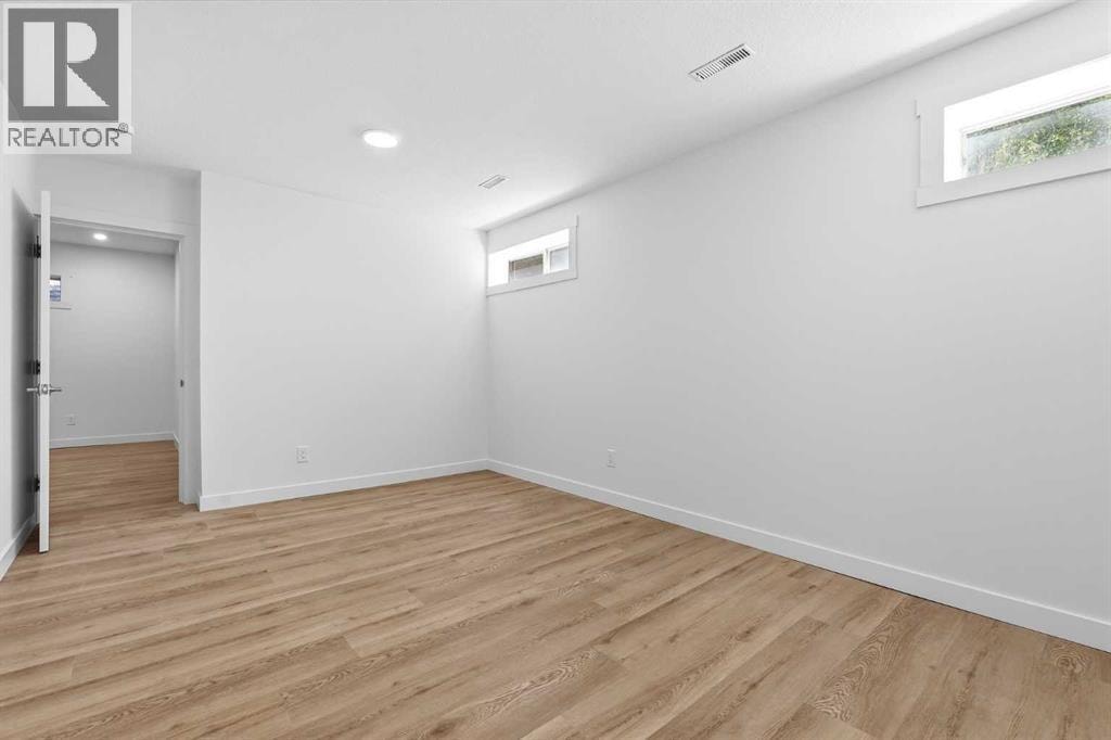 142 Elizabeth Way SE — photo 26