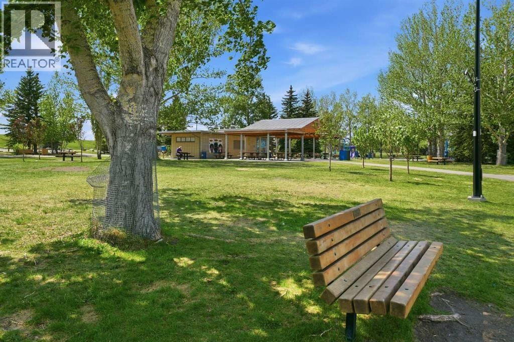 142 Elizabeth Way SE — photo 44