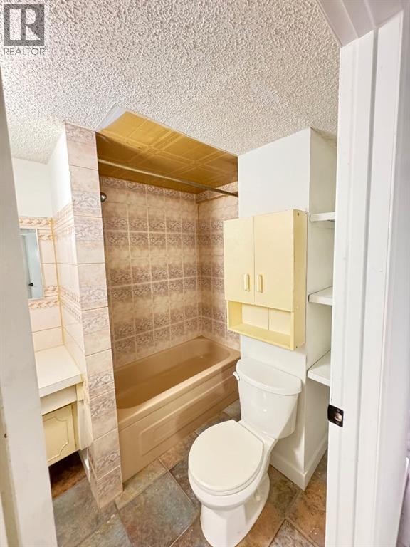 6879 Rundlehorn Drive NE — photo 19