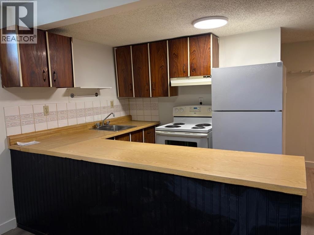 6879 Rundlehorn Drive NE — photo 18