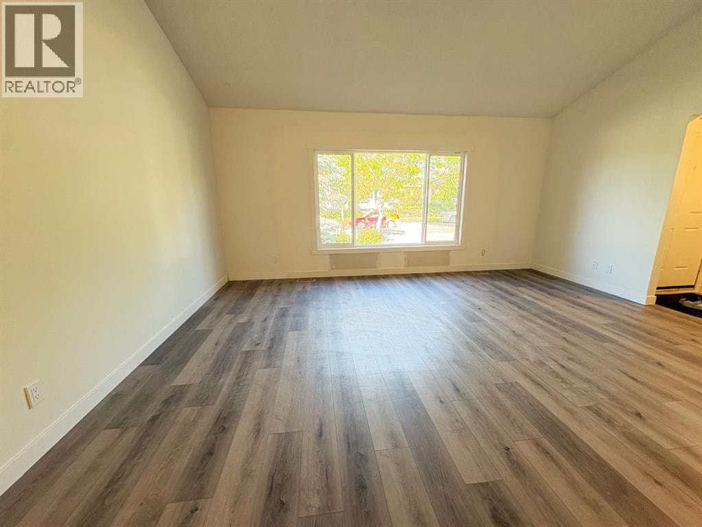 6879 Rundlehorn Drive NE — photo 6