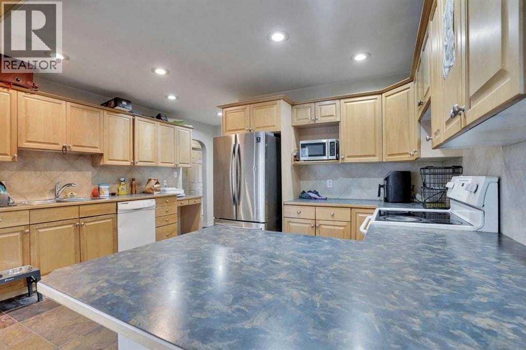 1468 Renfrew Drive NE — photo 22