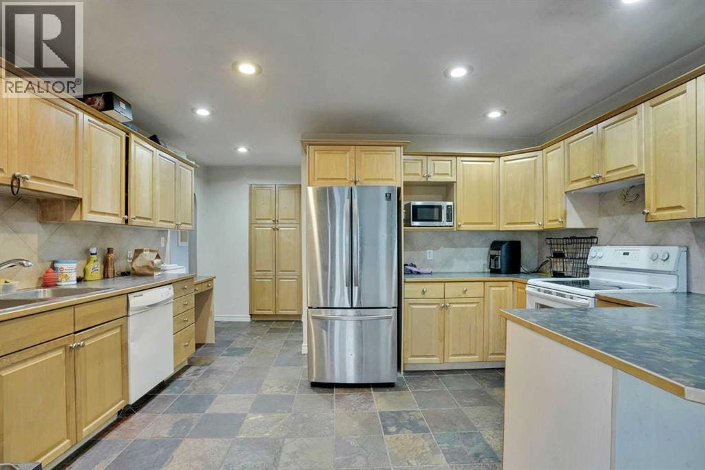 1468 Renfrew Drive NE — photo 16