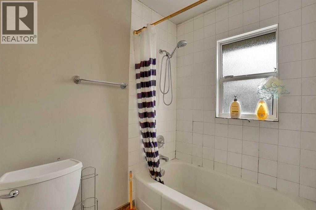 1468 Renfrew Drive NE — photo 32