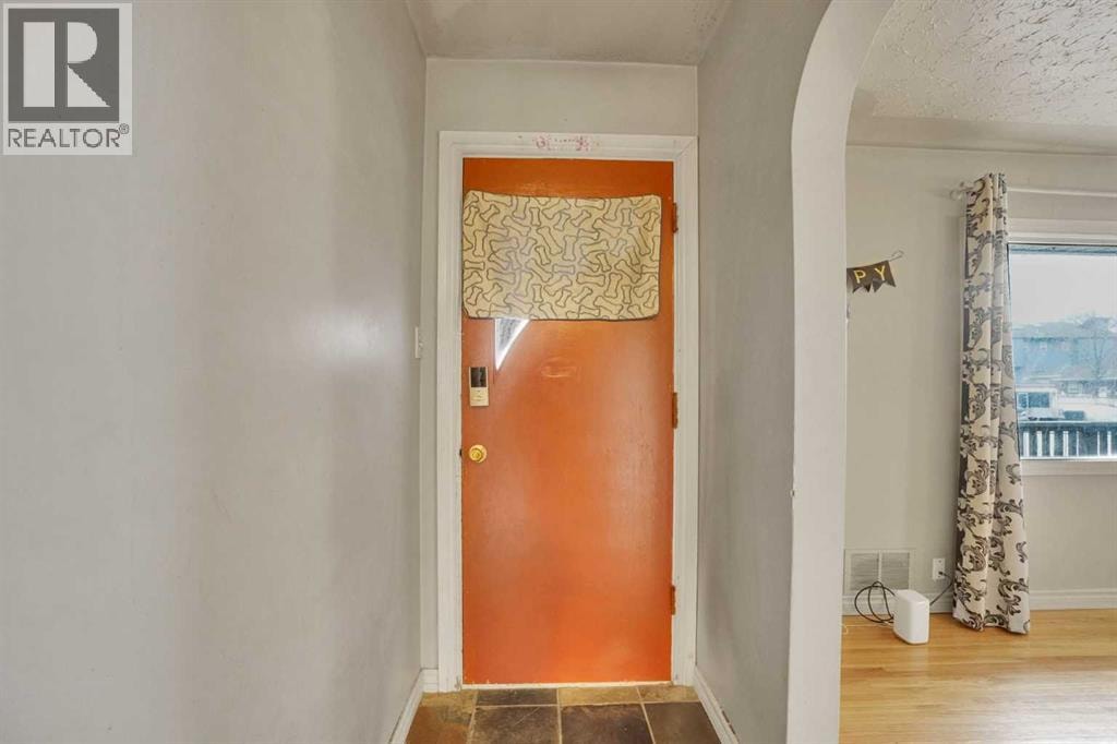 1468 Renfrew Drive NE — photo 7