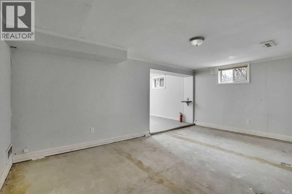 1468 Renfrew Drive NE — photo 41