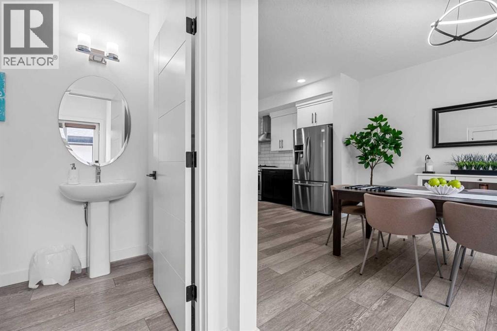 37 Legacy Glen Point SE — photo 17