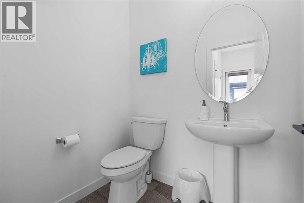 37 Legacy Glen Point SE — photo 18