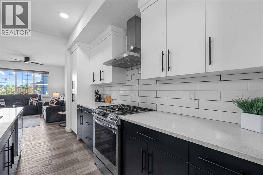 37 Legacy Glen Point SE — photo 12