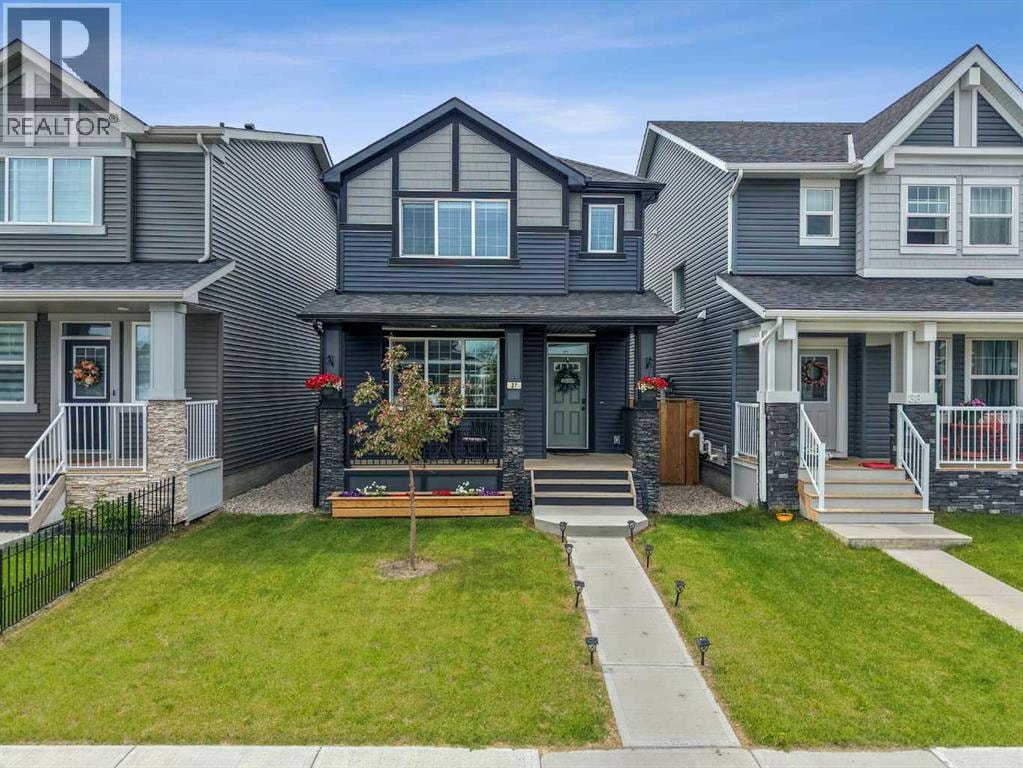 37 Legacy Glen Point SE — photo 6