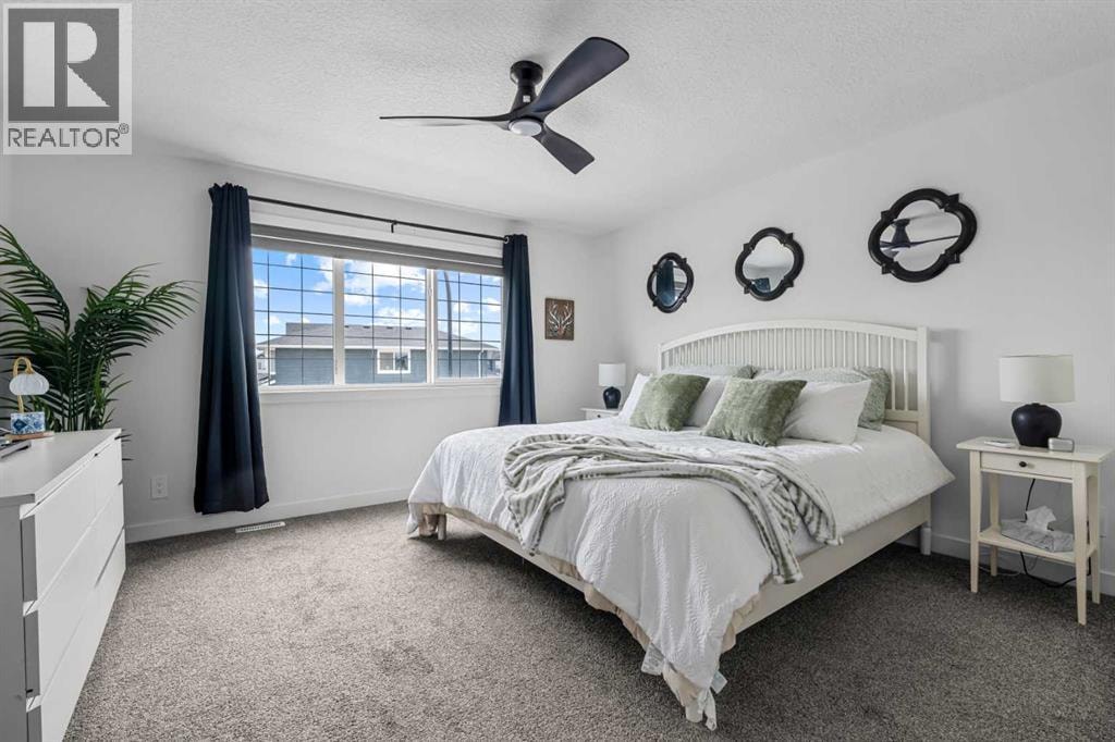 37 Legacy Glen Point SE — photo 21