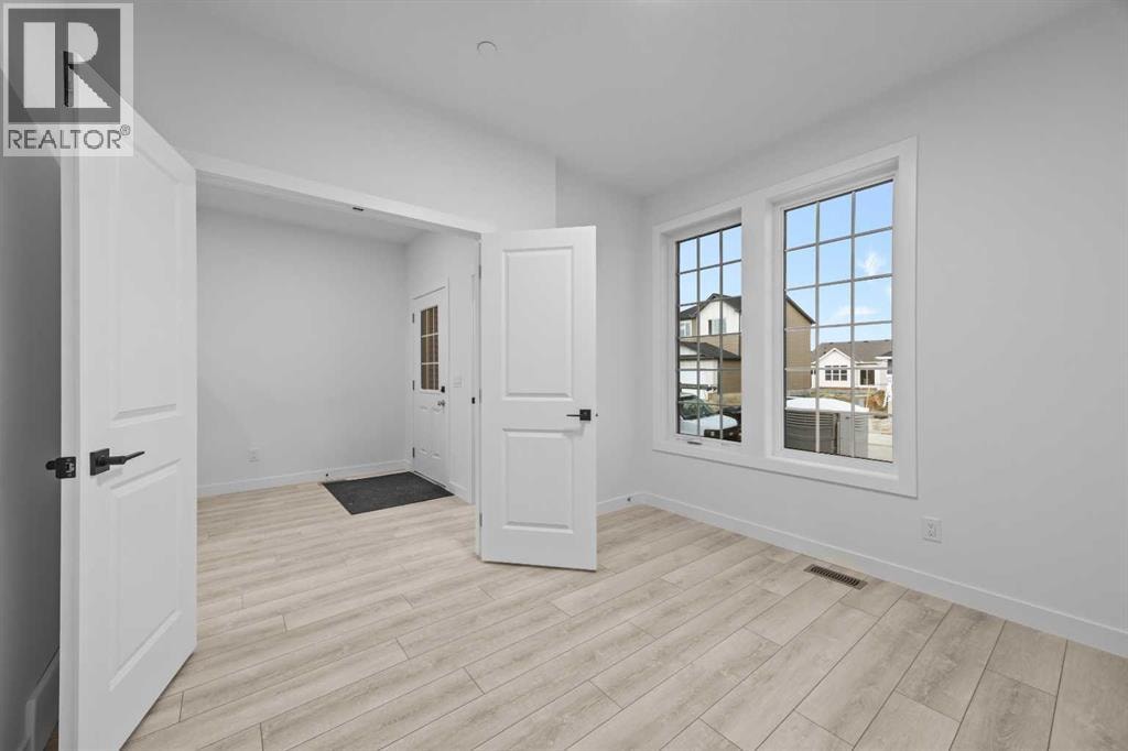 33 Hotchkiss Gardens SE — photo 21
