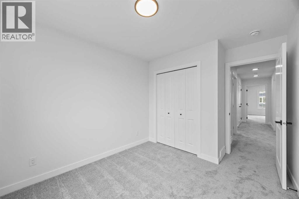 33 Hotchkiss Gardens SE — photo 32