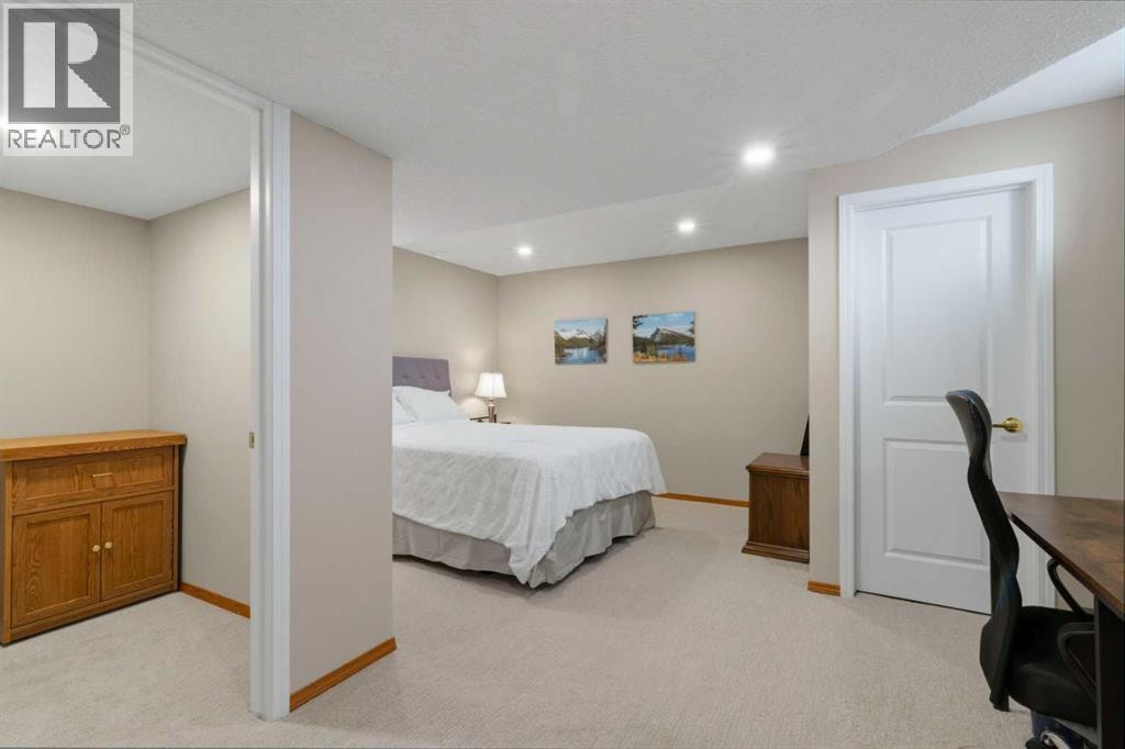 42 Douglasbank Gardens SE — photo 26
