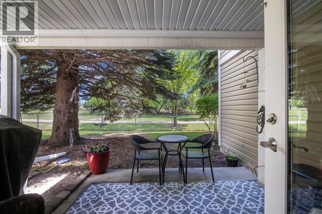 42 Douglasbank Gardens SE — photo 28