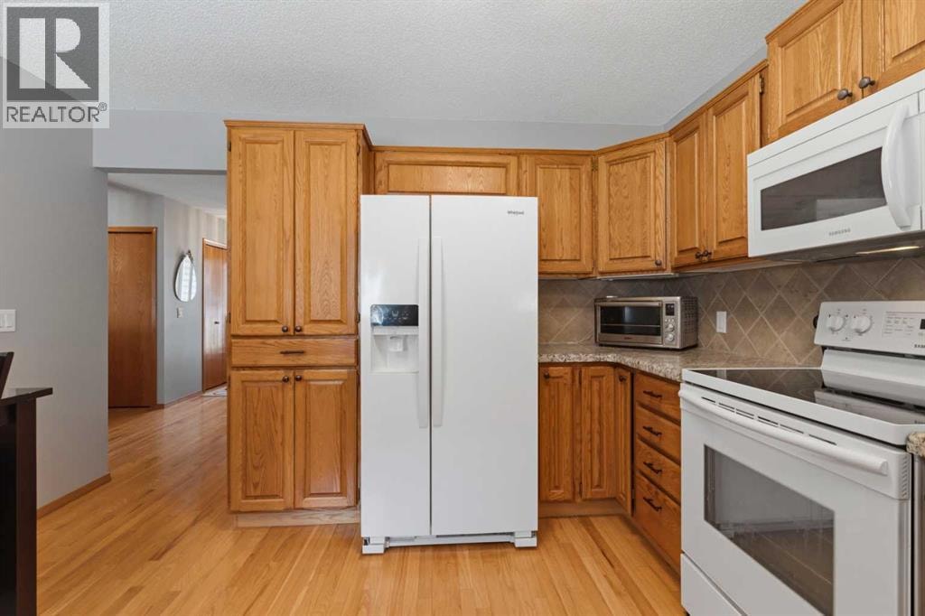 42 Douglasbank Gardens SE — photo 6