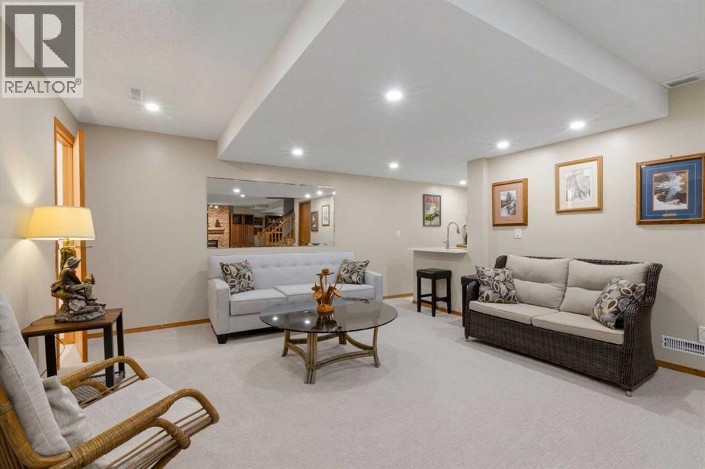 42 Douglasbank Gardens SE — photo 22