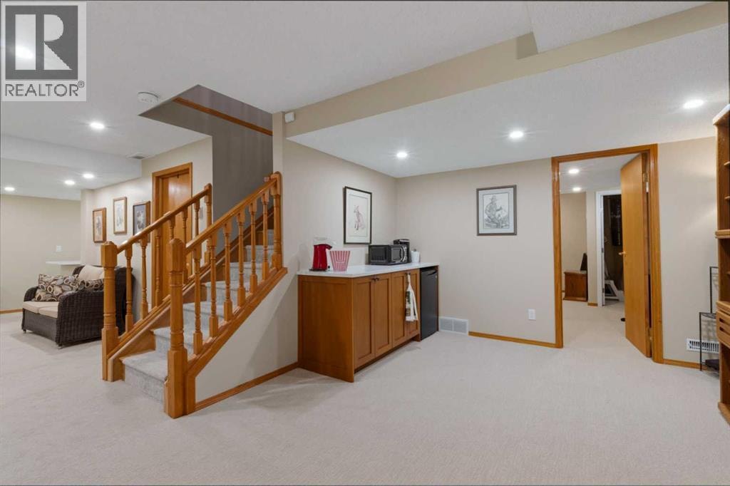 42 Douglasbank Gardens SE — photo 21