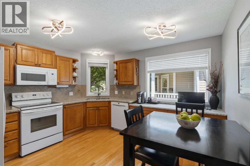 42 Douglasbank Gardens SE — photo 5