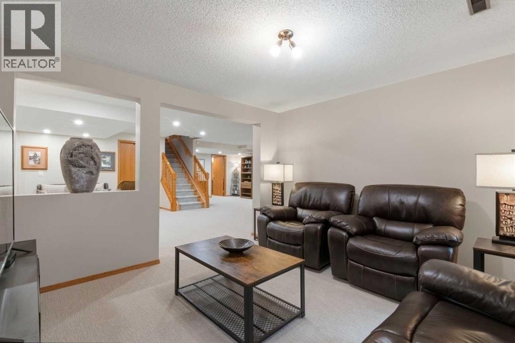 42 Douglasbank Gardens SE — photo 25