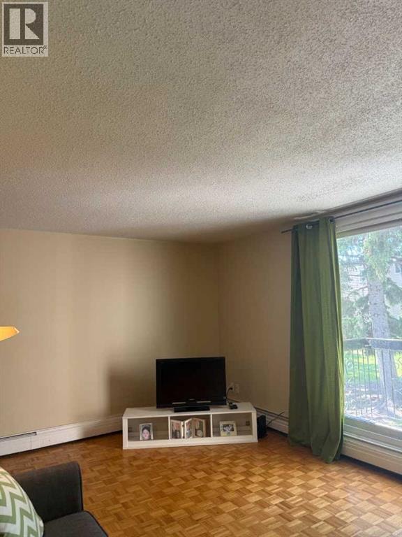 209, 315 Heritage Drive SE — photo 8