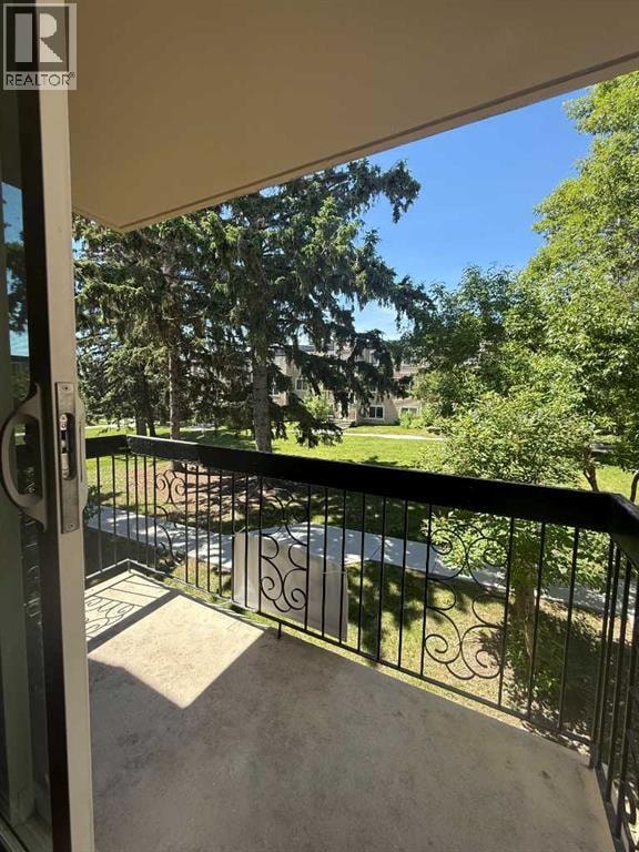209, 315 Heritage Drive SE — photo 12