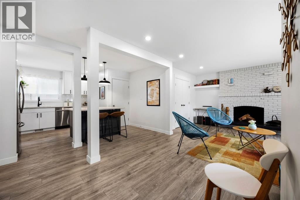 723 75 Avenue SW — photo 14