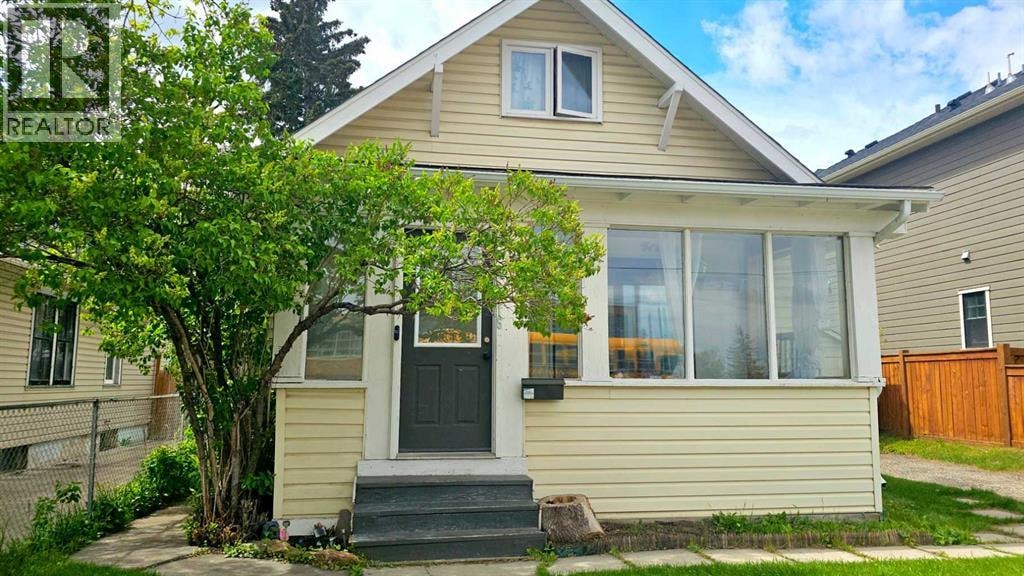 2115 10 Street NW — photo 5