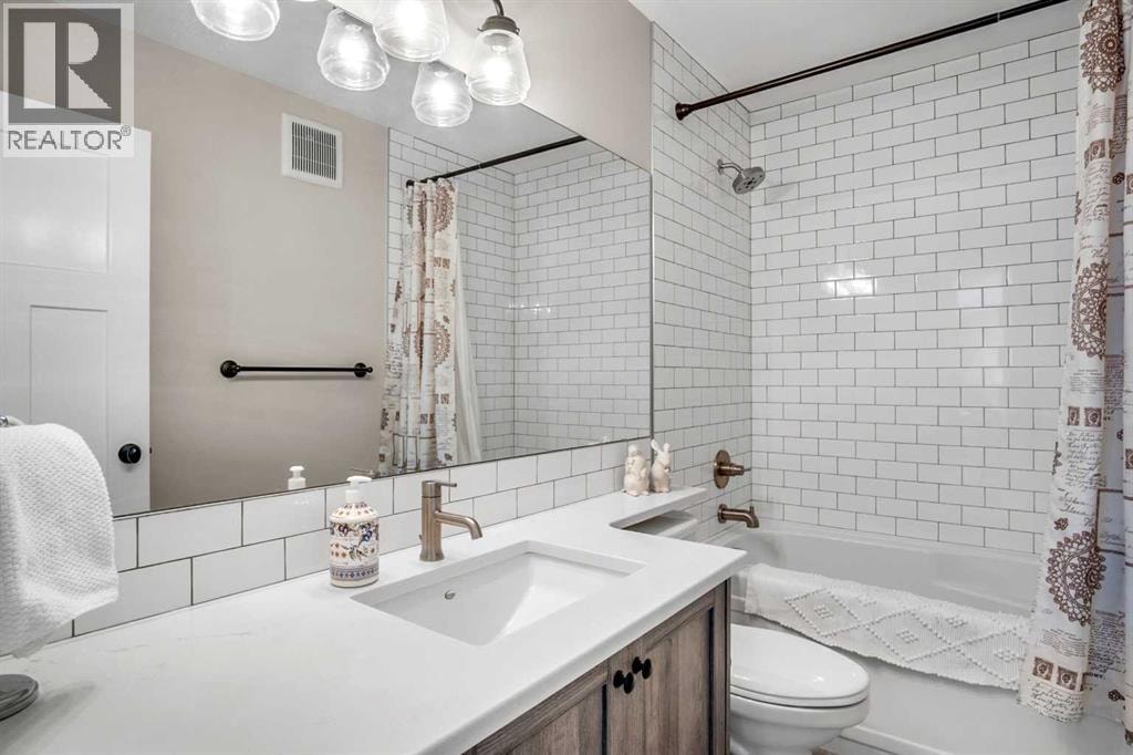 704 Stonehaven Drive — photo 22